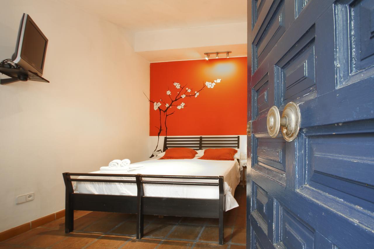 Hostal Las Acacias 马拉加 外观 照片