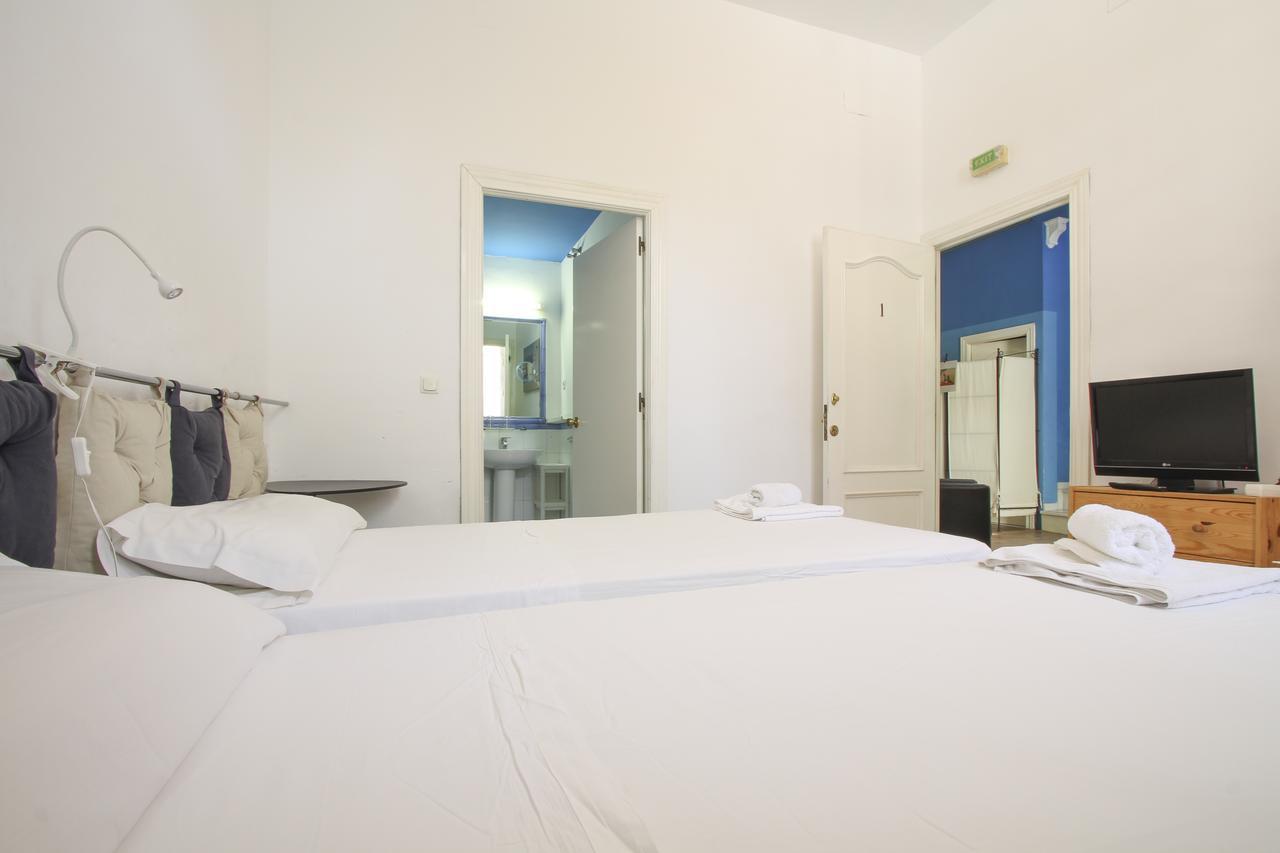 Hostal Las Acacias 马拉加 外观 照片